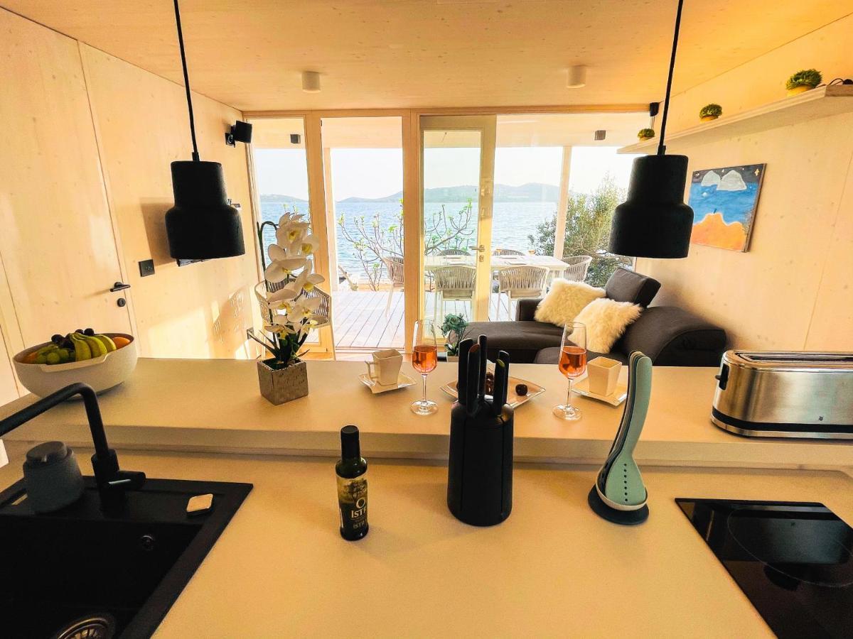 דראגה Buqez Eco Resort - Beach Villa 81 - 1St Sea Line By Beach מראה חיצוני תמונה