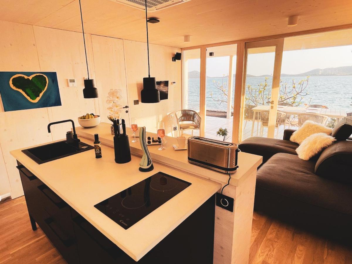 דראגה Buqez Eco Resort - Beach Villa 81 - 1St Sea Line By Beach מראה חיצוני תמונה